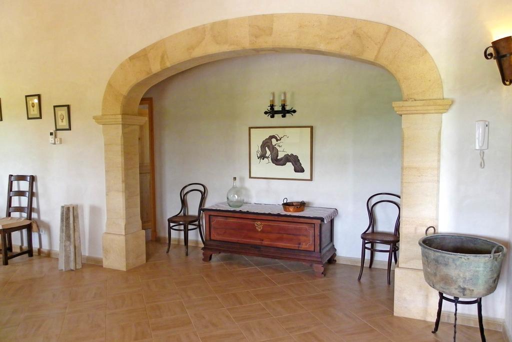 Can Roca Villa